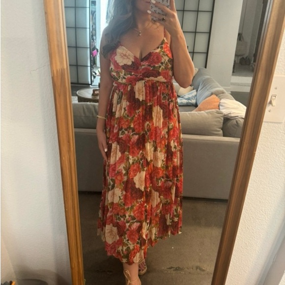 Anthropologie - Moon River - Pleated Floral Sleeveless Midi Dress - Picture 4 of 13